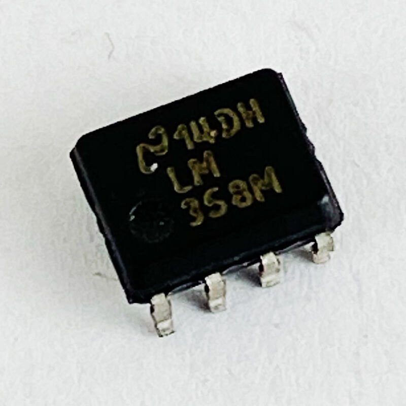 LM 358 SMD  ENTEGRE .