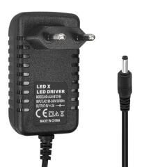 Powermaster PM-31667 5 Volt - 2 Amper 3.5*1.35 Mm Uçlu Plastik Kasa Priz Tipi Adaptör (Android Box İçin)